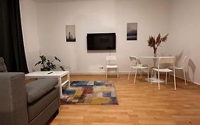 Apartment Mit Balkon Im Stadtzentrum